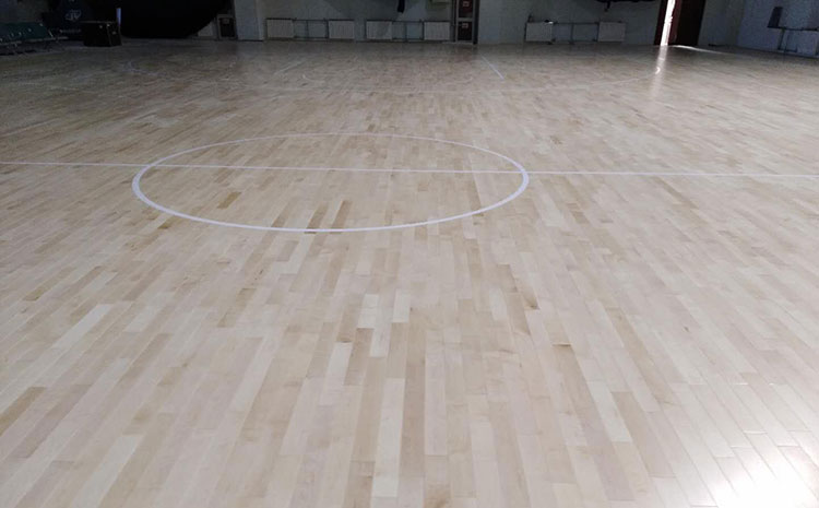 24厚體育木地板造價