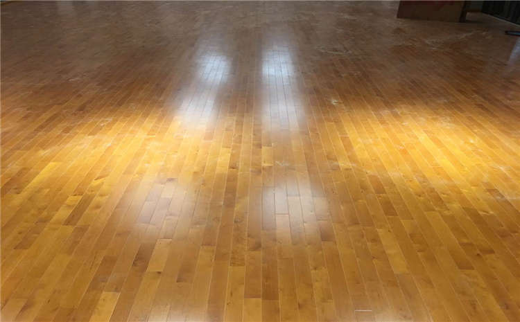 學(xué)?；@球場木地板品牌廠家