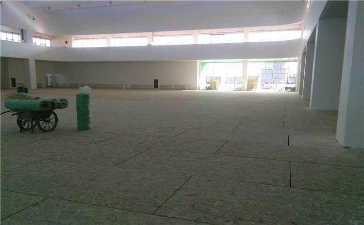 俄勒岡松籃球場實木地板哪個牌子好？