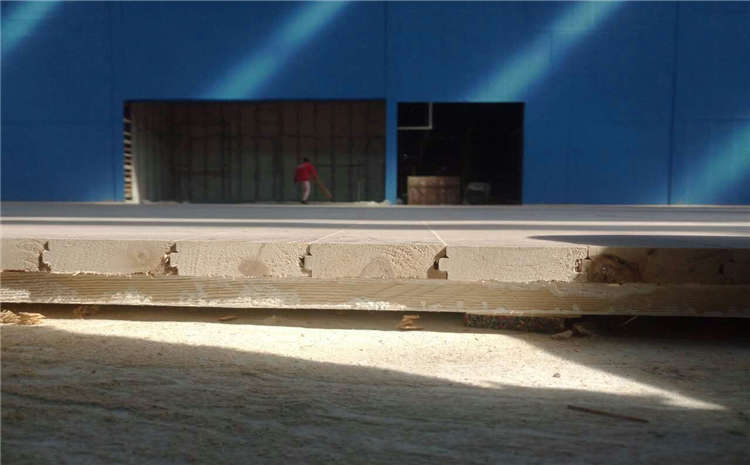 沈陽(yáng)硬木企口體育木地板廠家報(bào)價(jià)